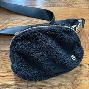 Lululemon belt bag